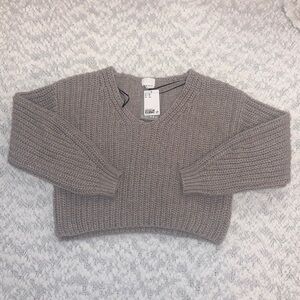 New with tags cropped tan v neck sweater size xs